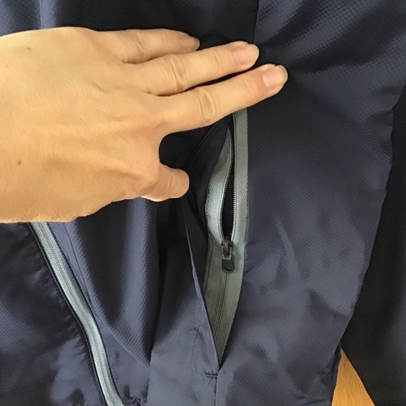 Men's Adidas Navy Golf Club Windbreaker Jacket NWT - Picture 9 of 13